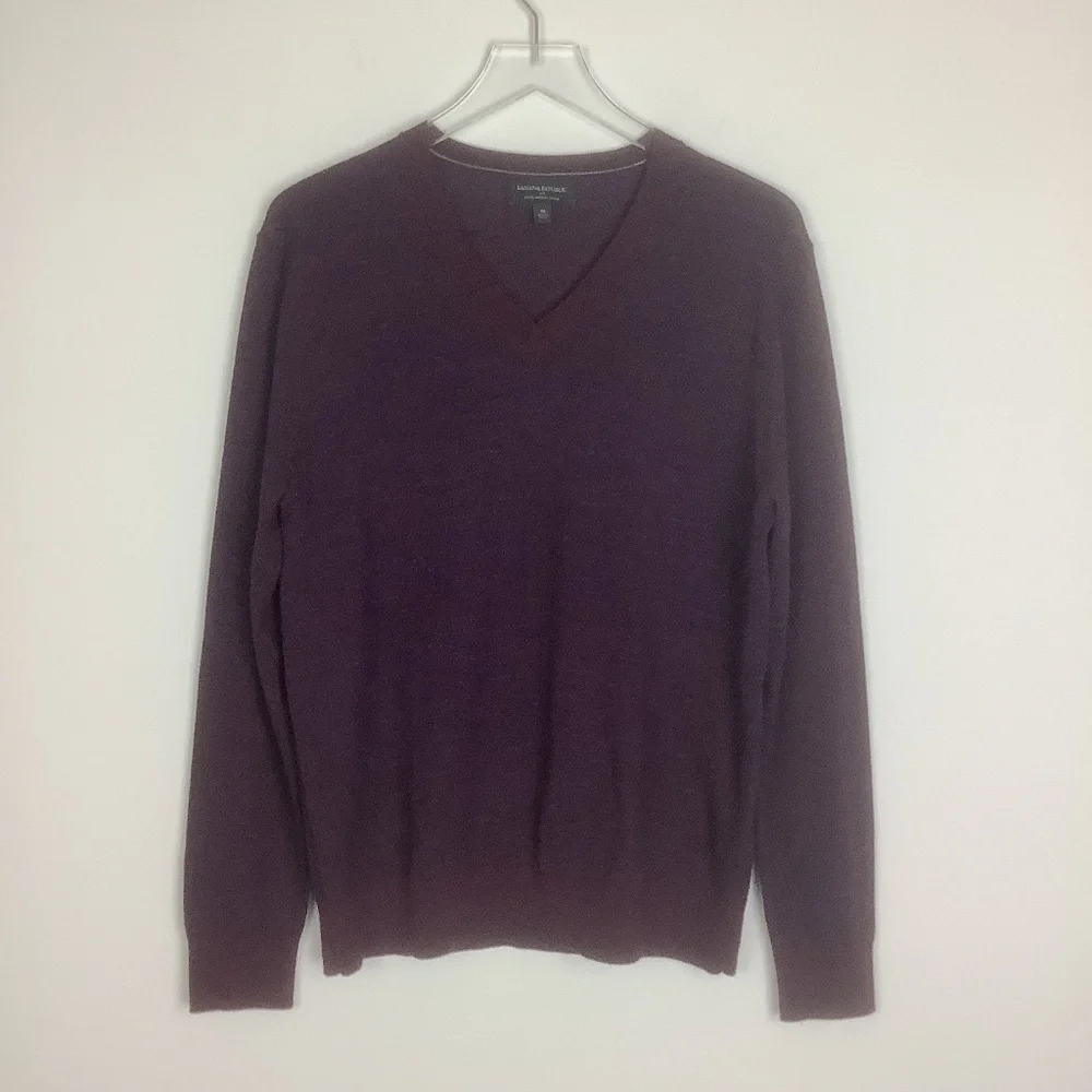 Banana Republic Men's Merino Wool V Neck‎ Sweater M